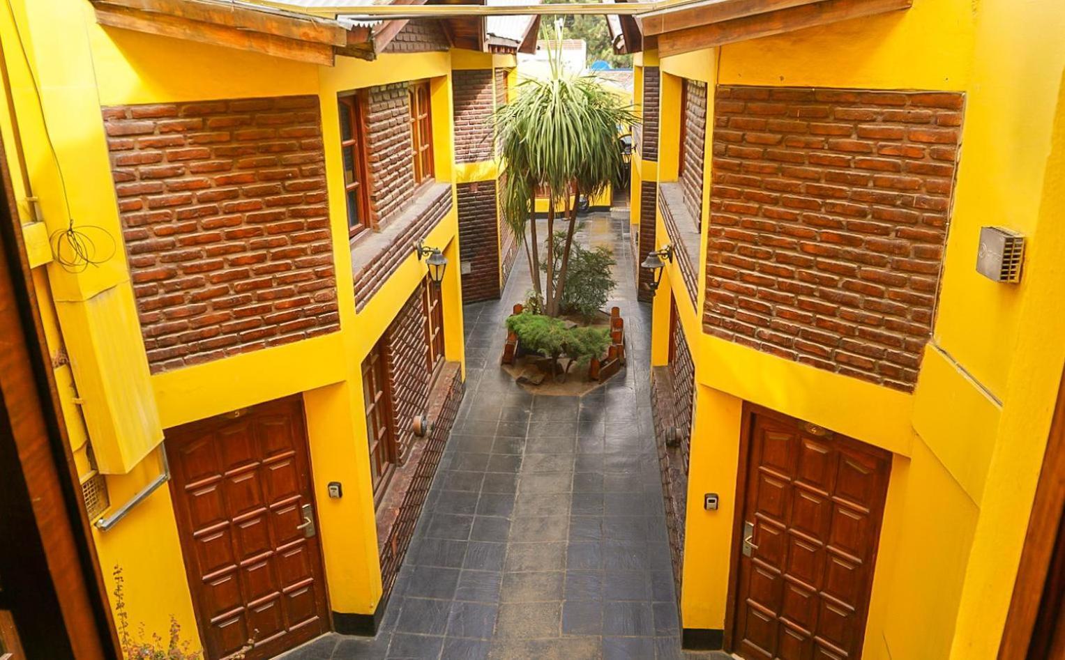 Apart Hotel Libertador El Calafate Buitenkant foto