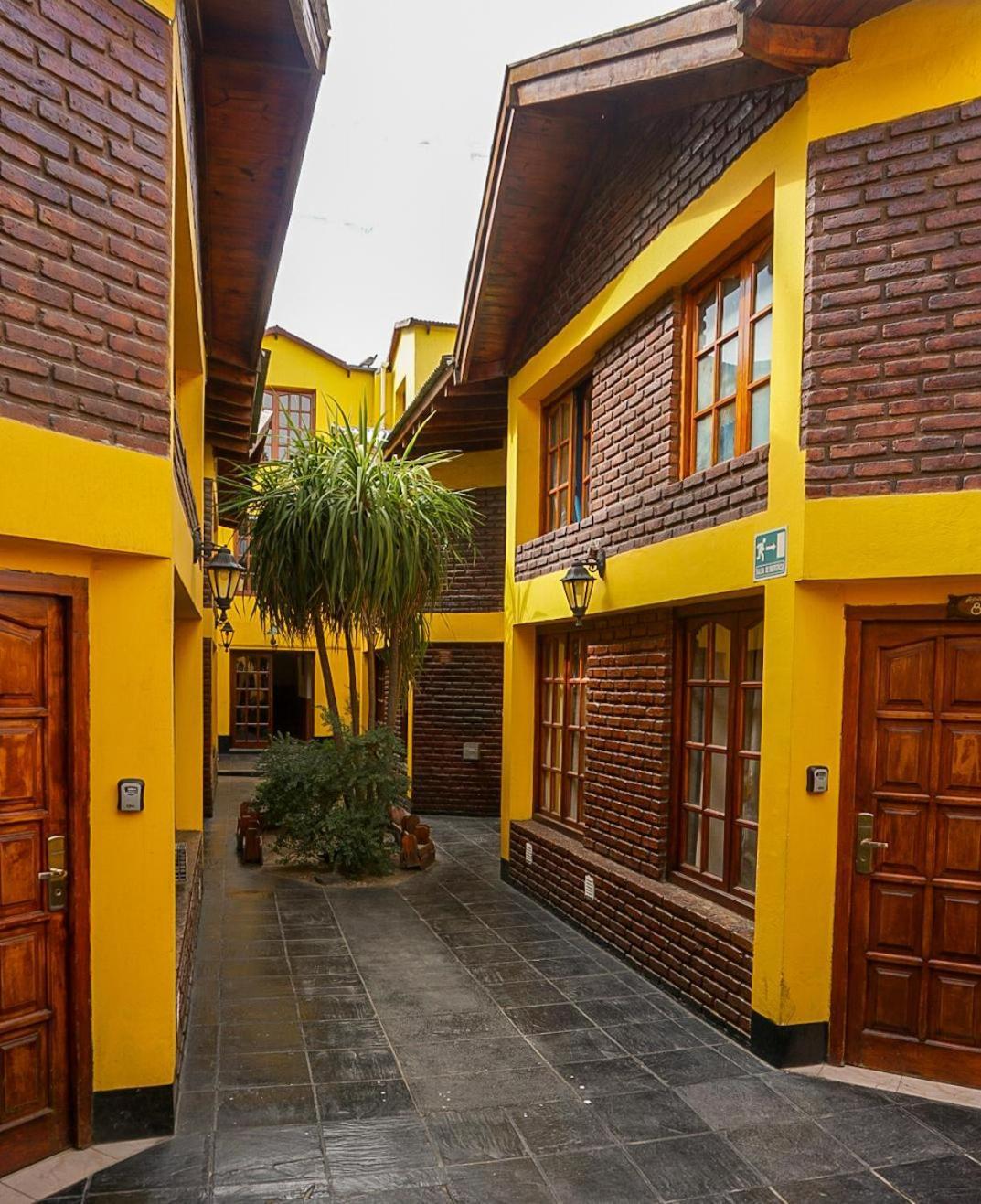 Apart Hotel Libertador El Calafate Buitenkant foto