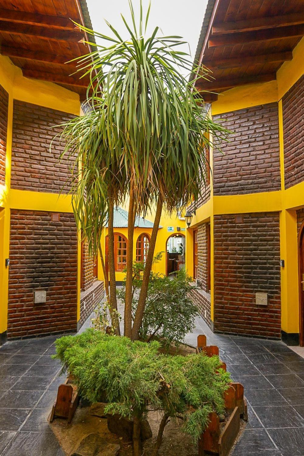 Apart Hotel Libertador El Calafate Buitenkant foto