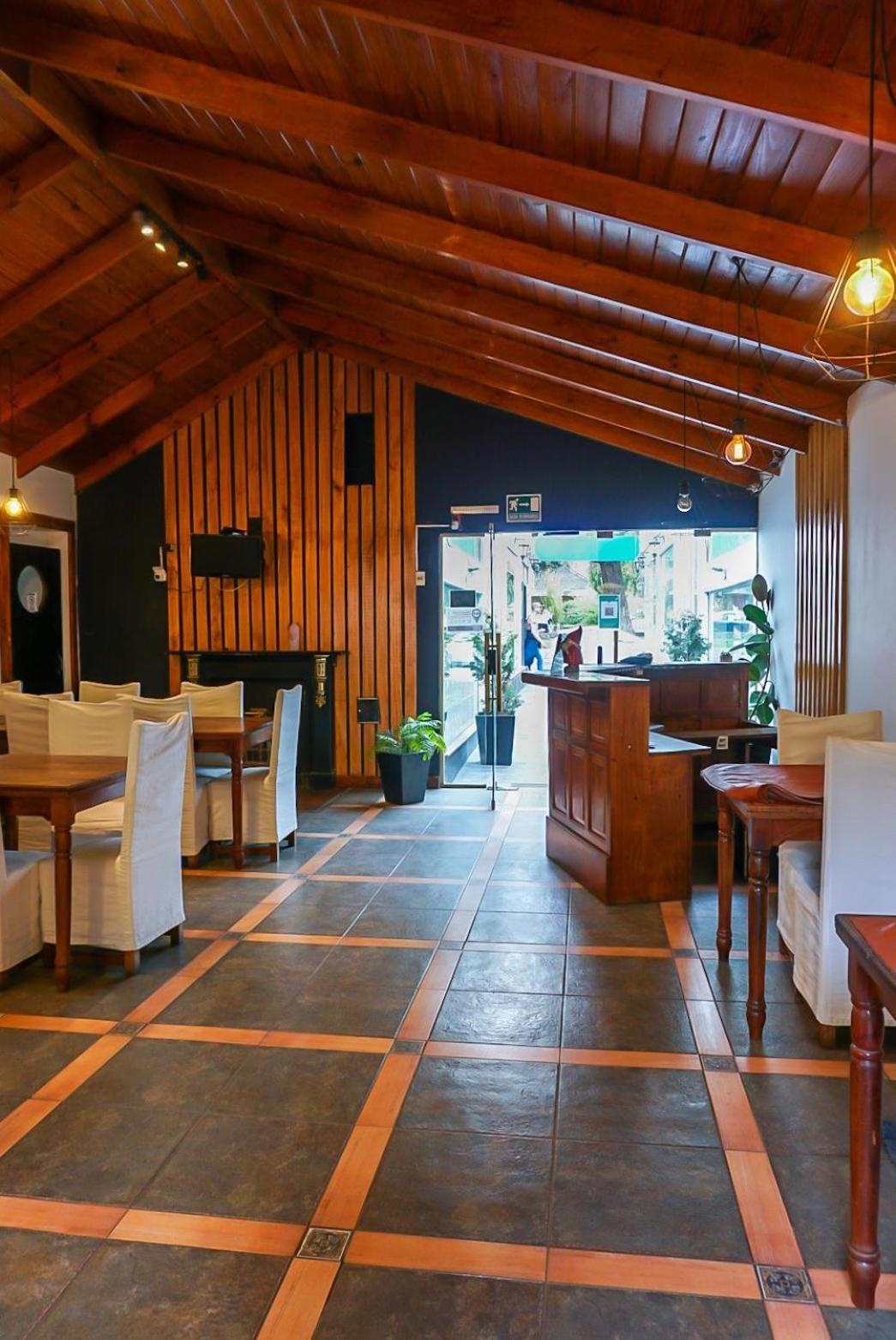 Apart Hotel Libertador El Calafate Buitenkant foto