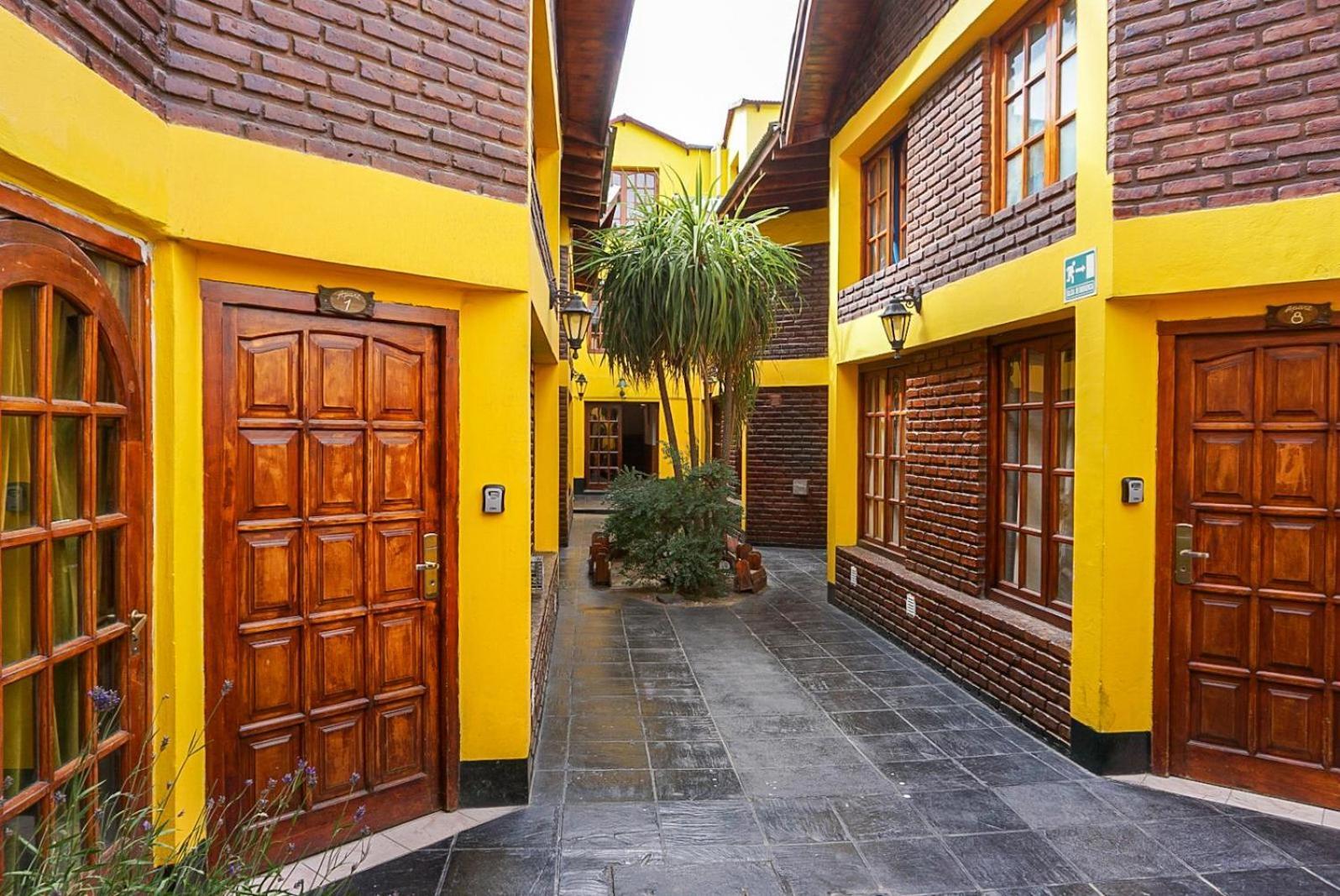 Apart Hotel Libertador El Calafate Buitenkant foto